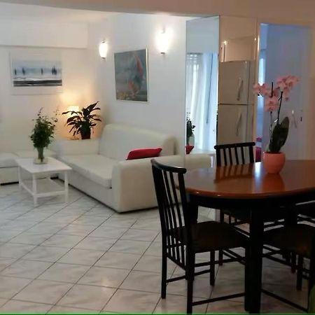 Flor De Mayo,Apt In Alimos Near The Sea 雅典 外观 照片