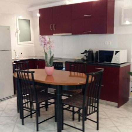 Flor De Mayo,Apt In Alimos Near The Sea 雅典 外观 照片